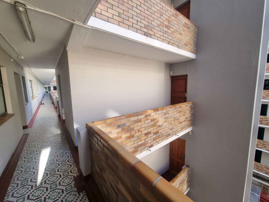 To Let 0 Bedroom Property for Rent in Sea Point Western Cape